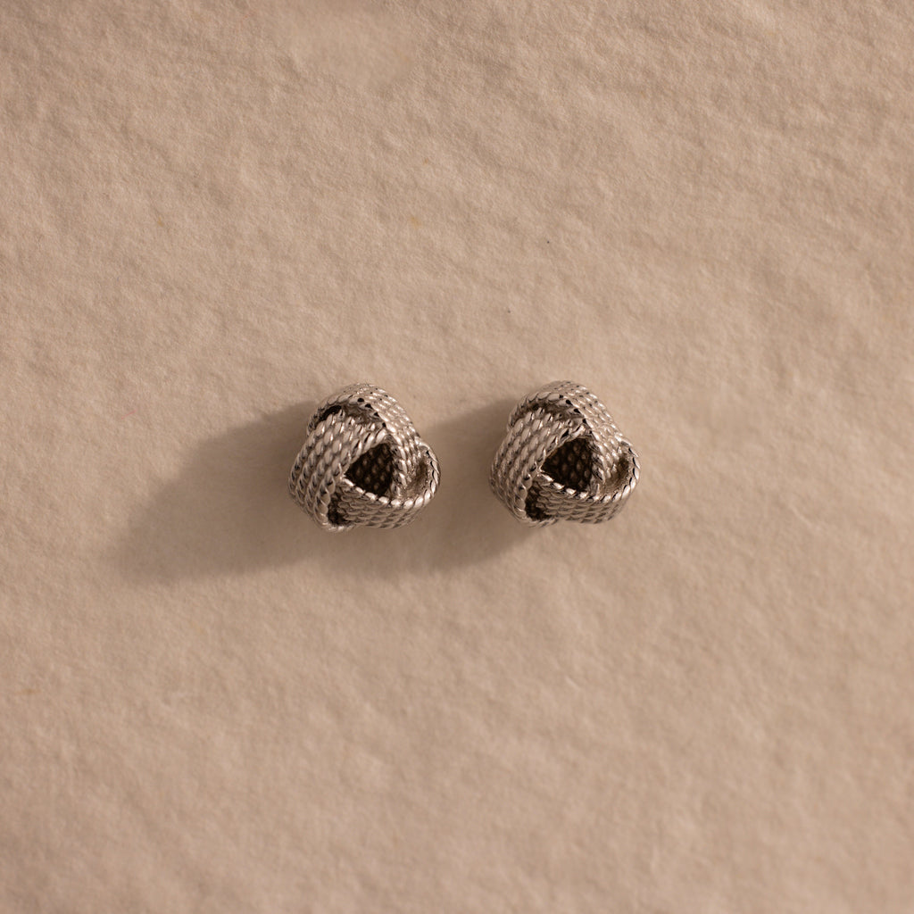 Rope Knot Studs