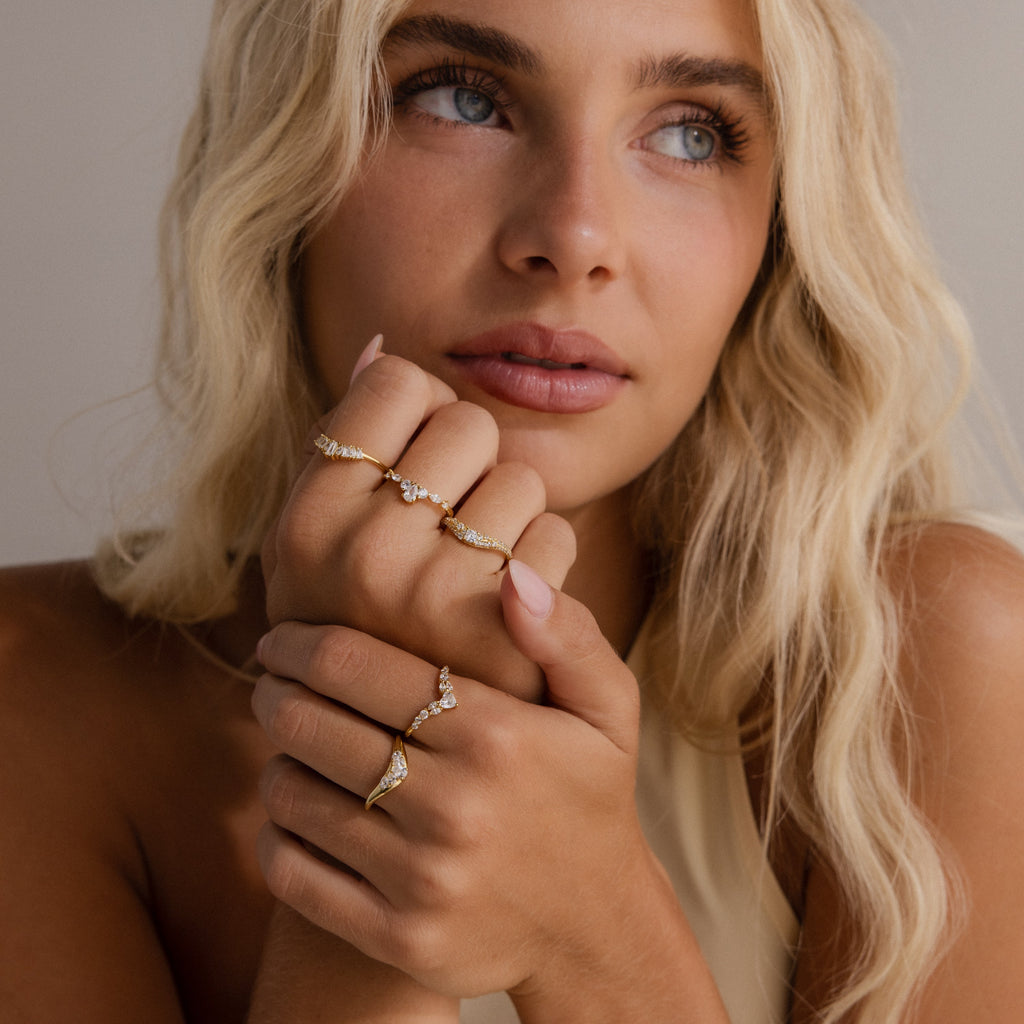 Sunrise Diamond Curve Ring