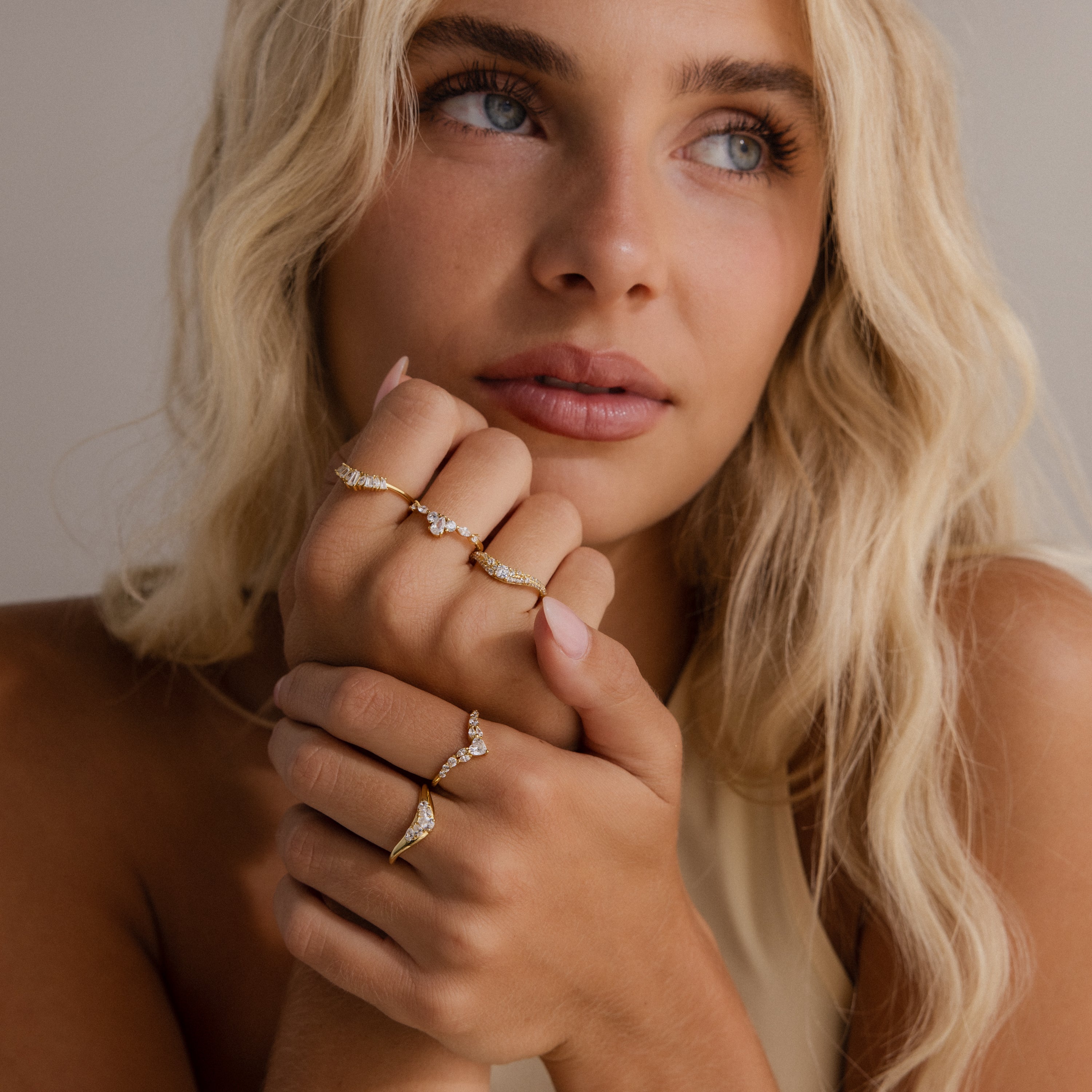 Sunrise Diamond Curve Ring