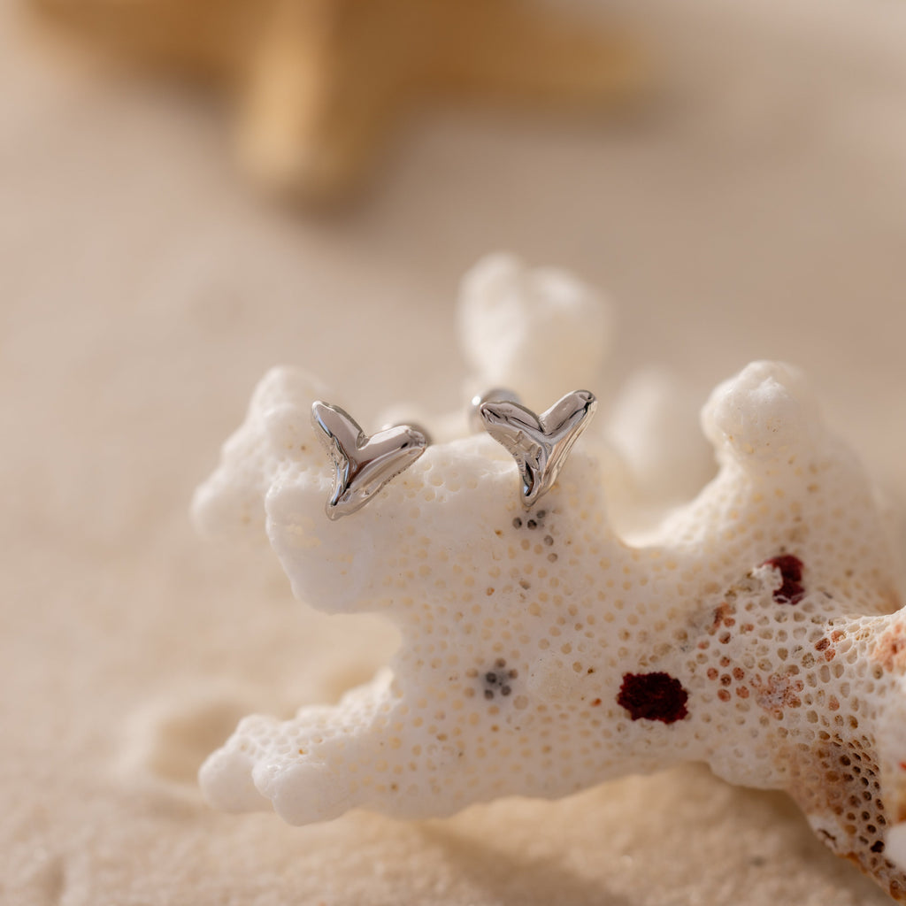 Shark Tooth Flatback Studs