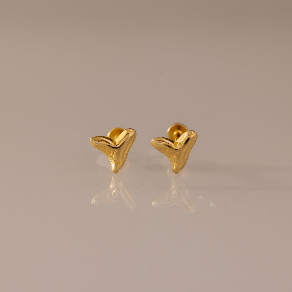 Shark Tooth Flatback Studs