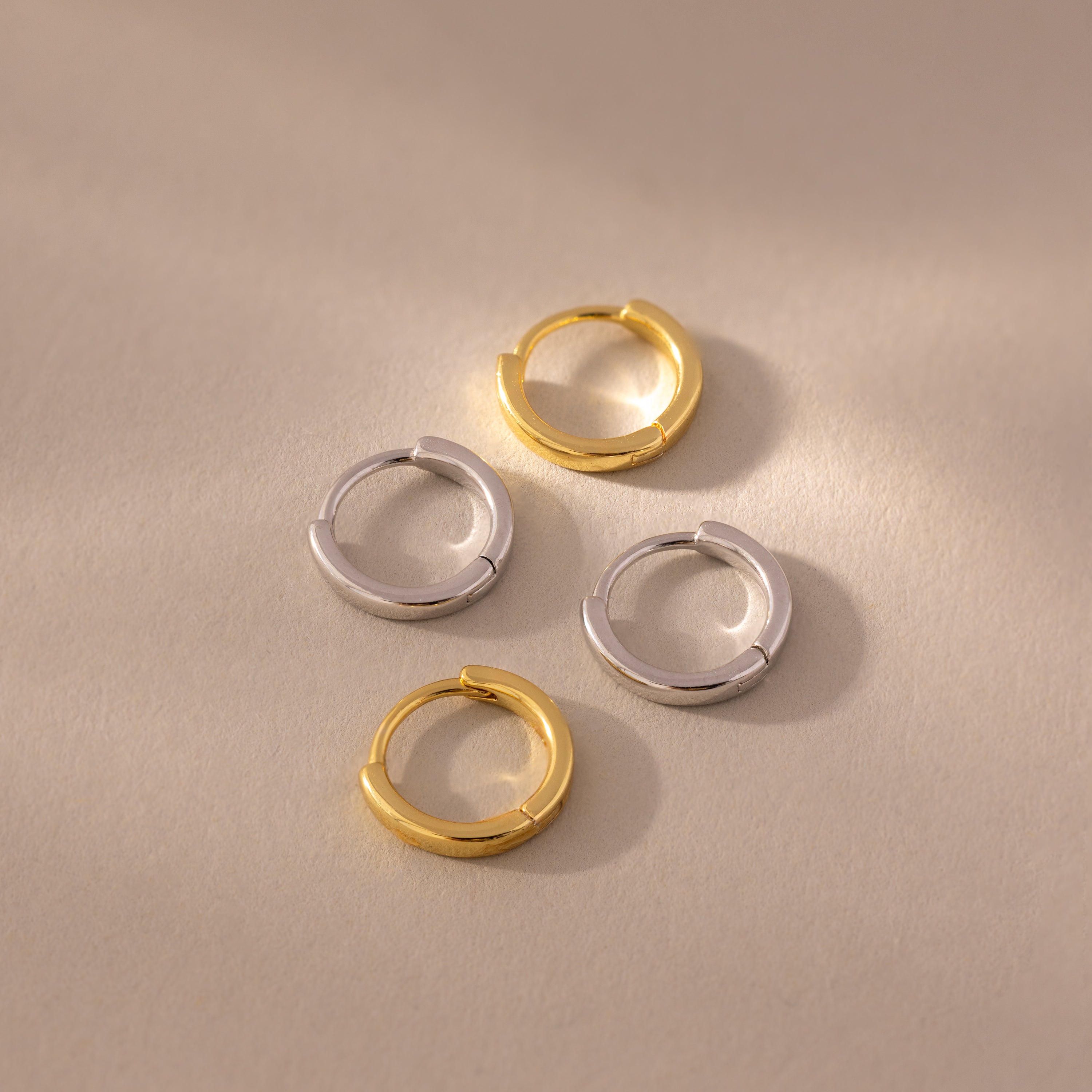 7mm Dainty Huggies