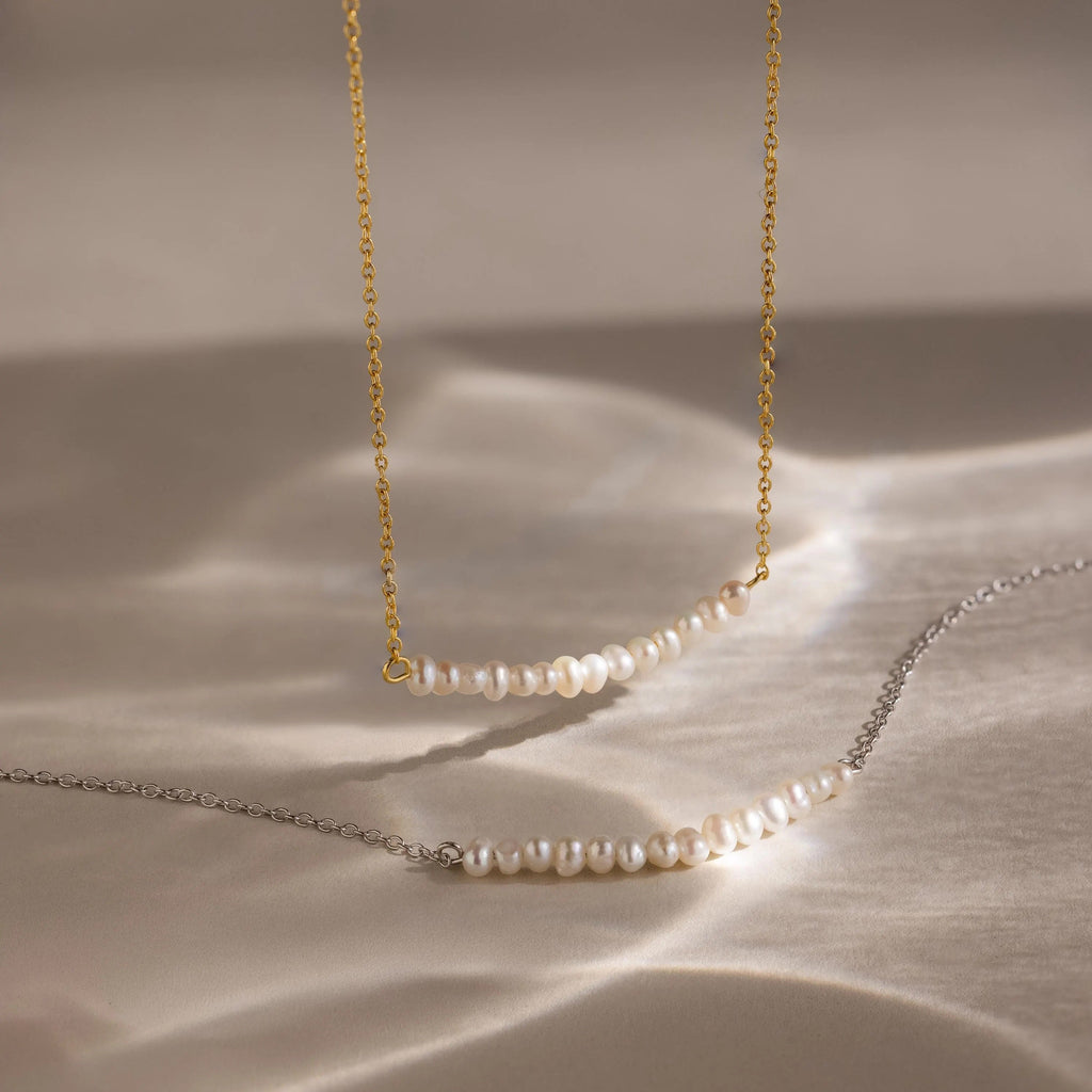 Pearl Curve Necklace