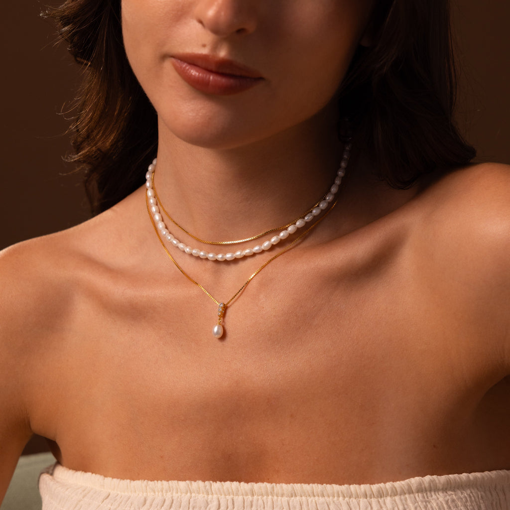 Diamond Pearl Droplet Necklace