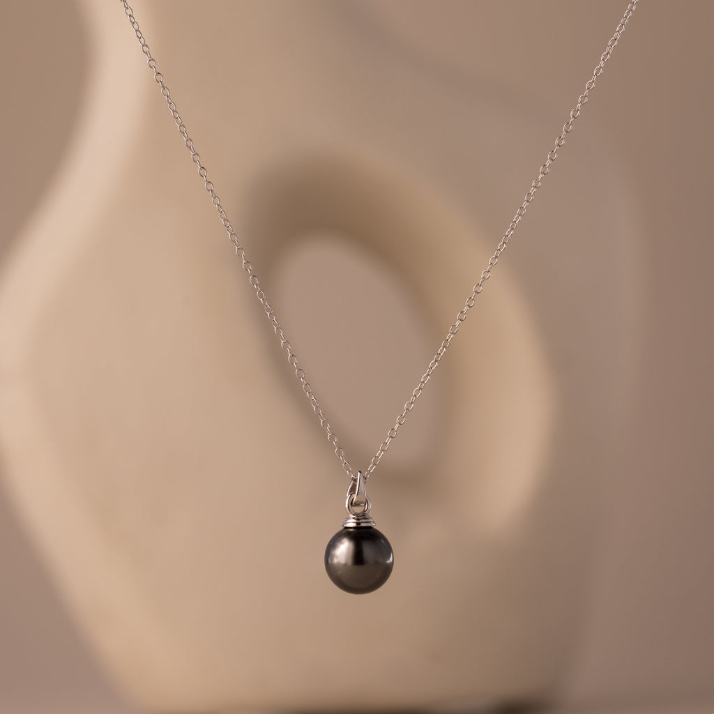 Midnight Pearl Necklace