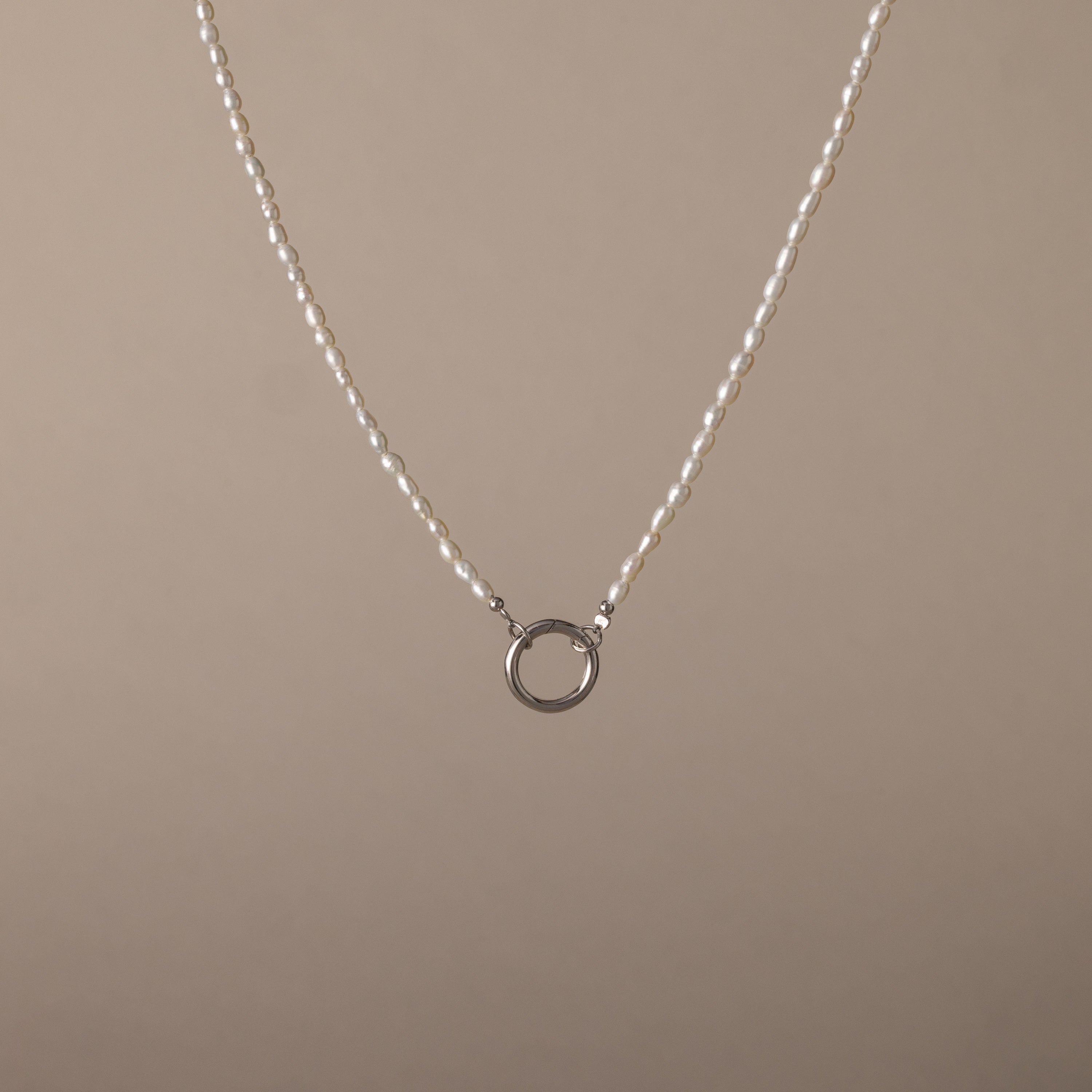 Pearl Chain Clasp Necklace