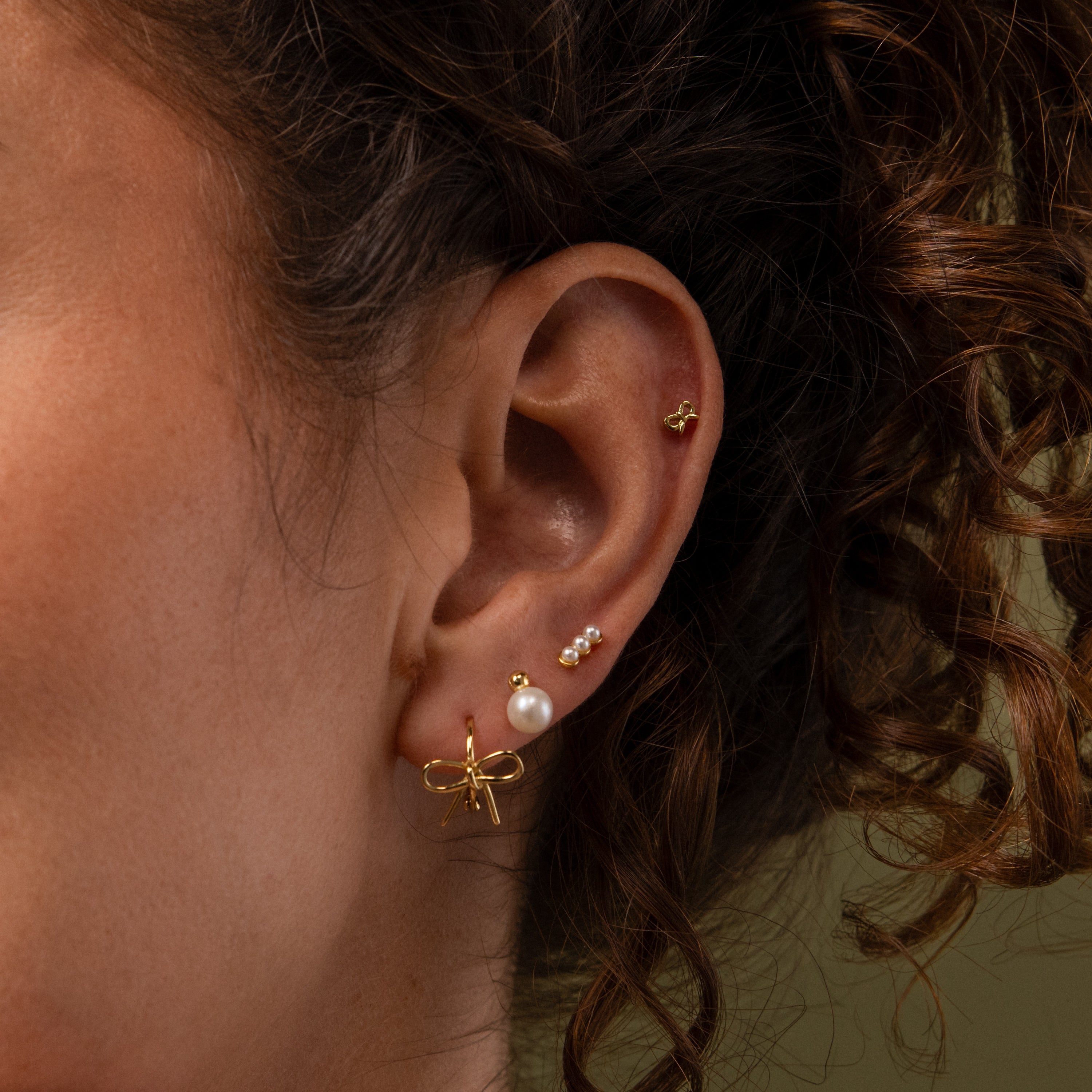Tiny Bow Flatback Studs