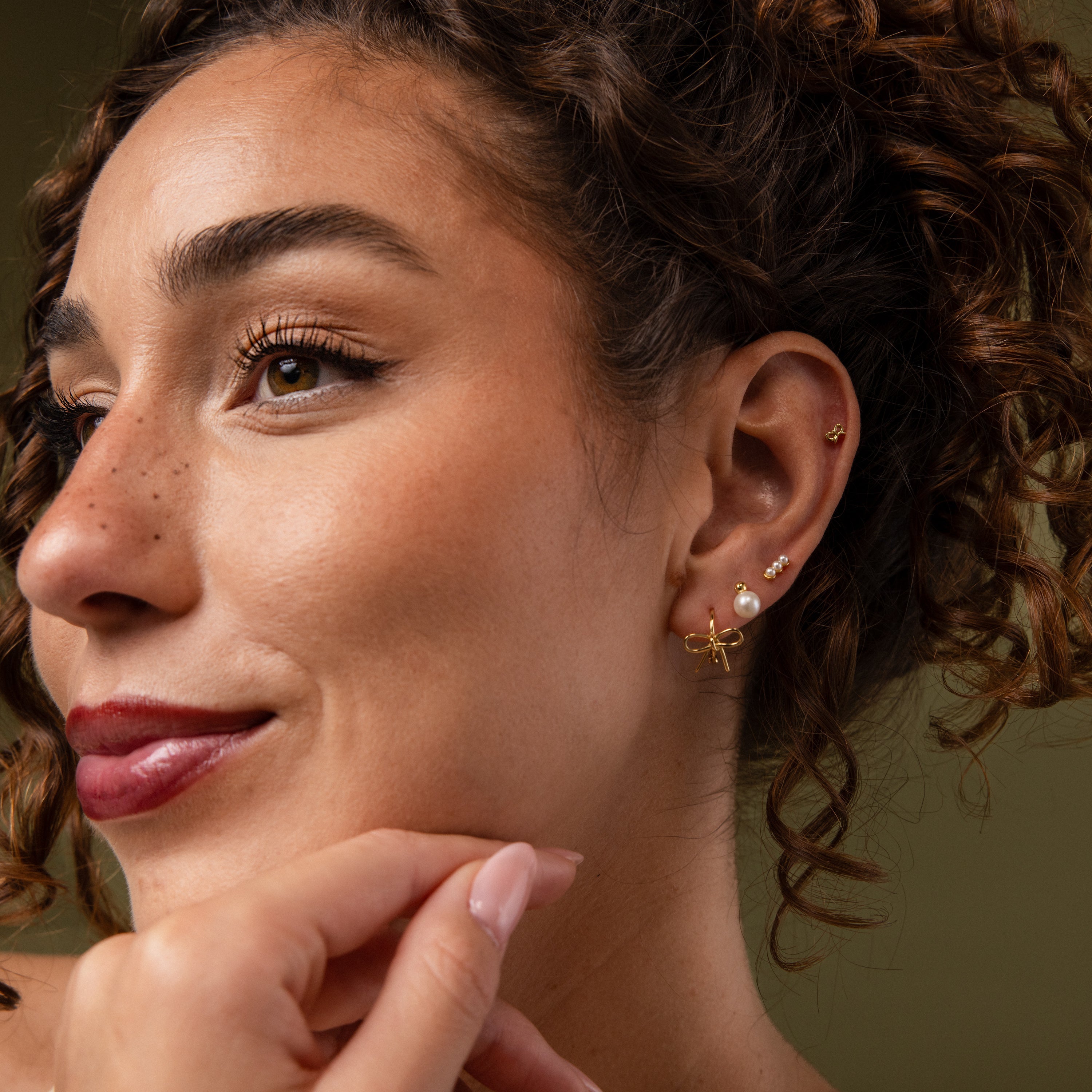 Tiny Bow Flatback Studs