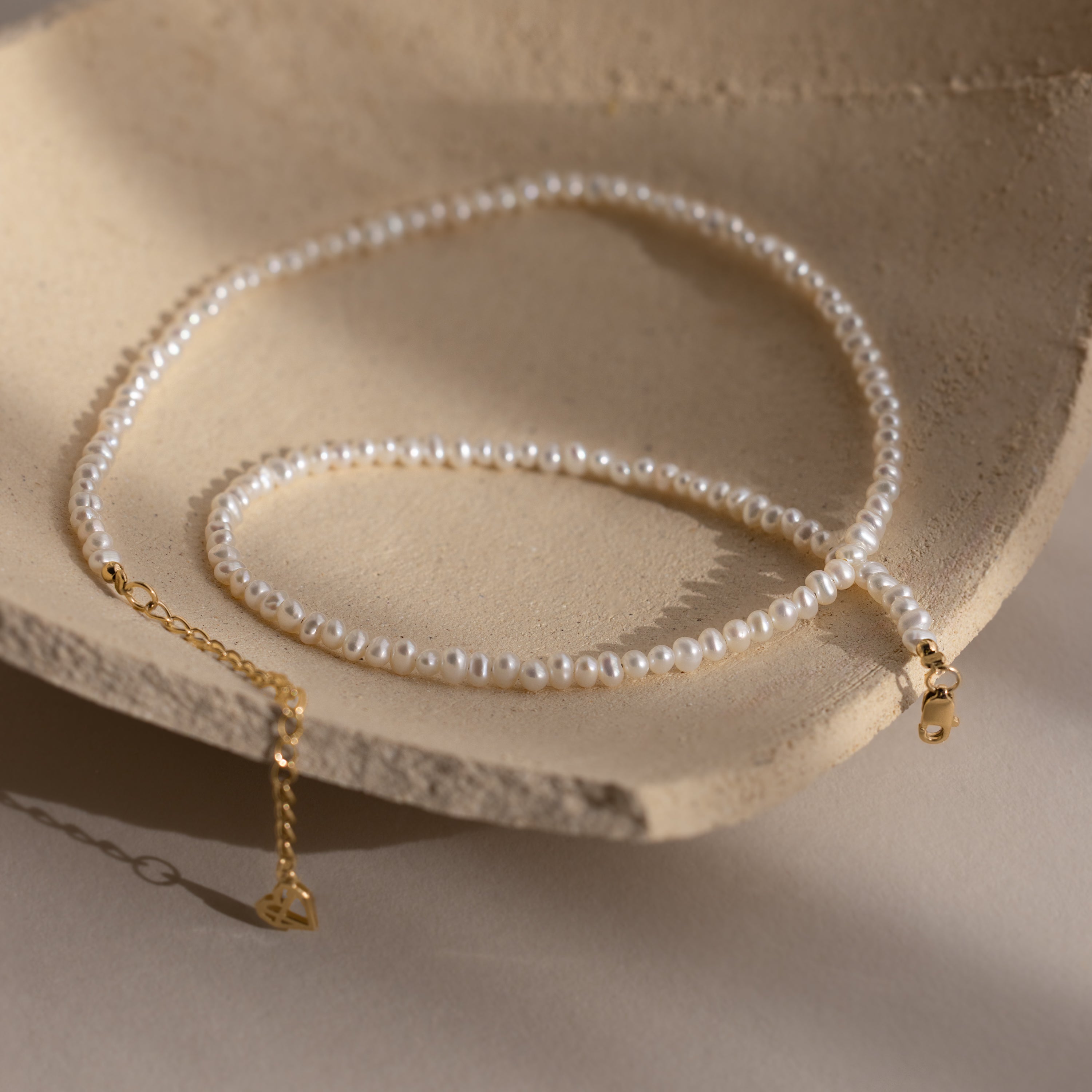 Summer Pearl Beaded Necklace