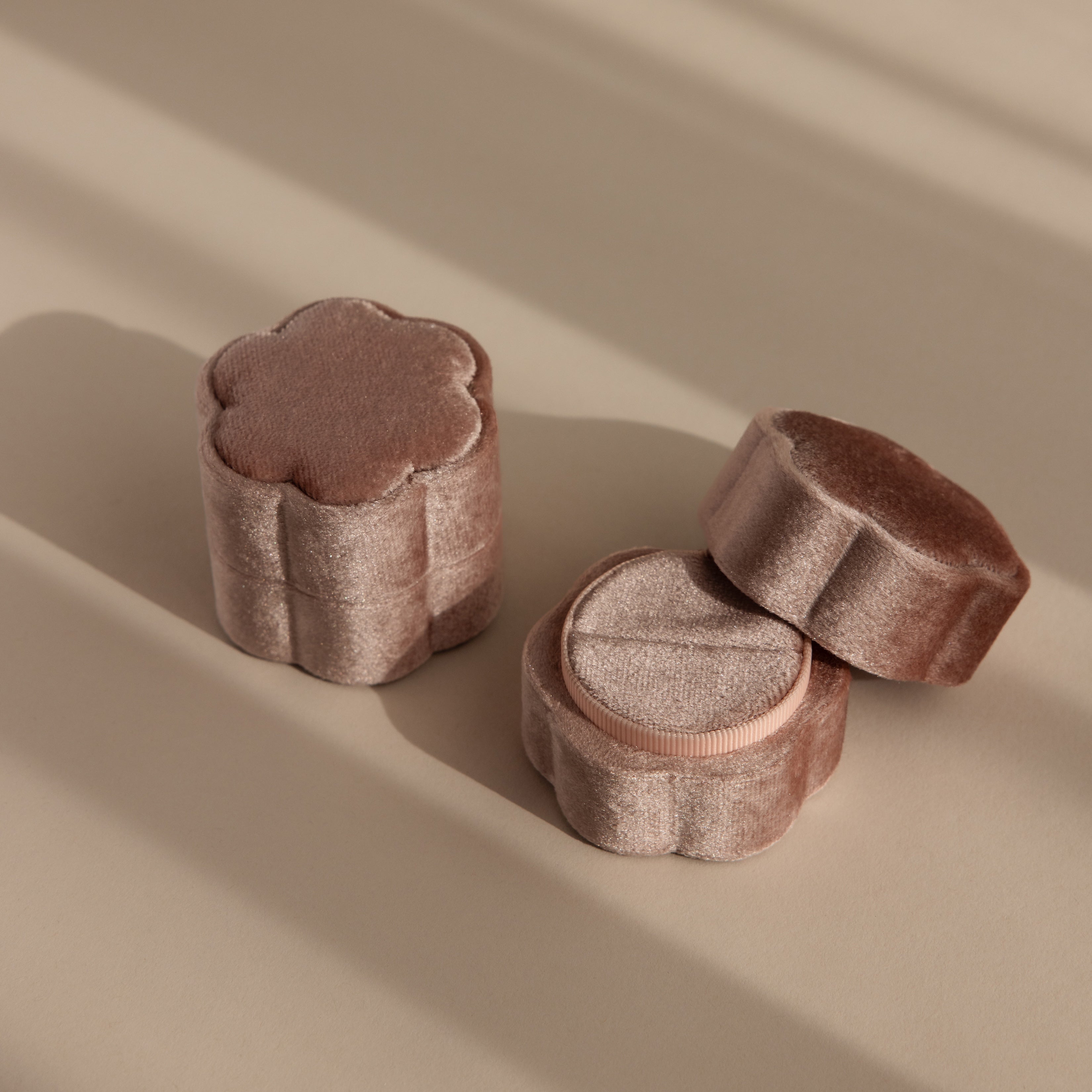Flower Velvet Ring Box