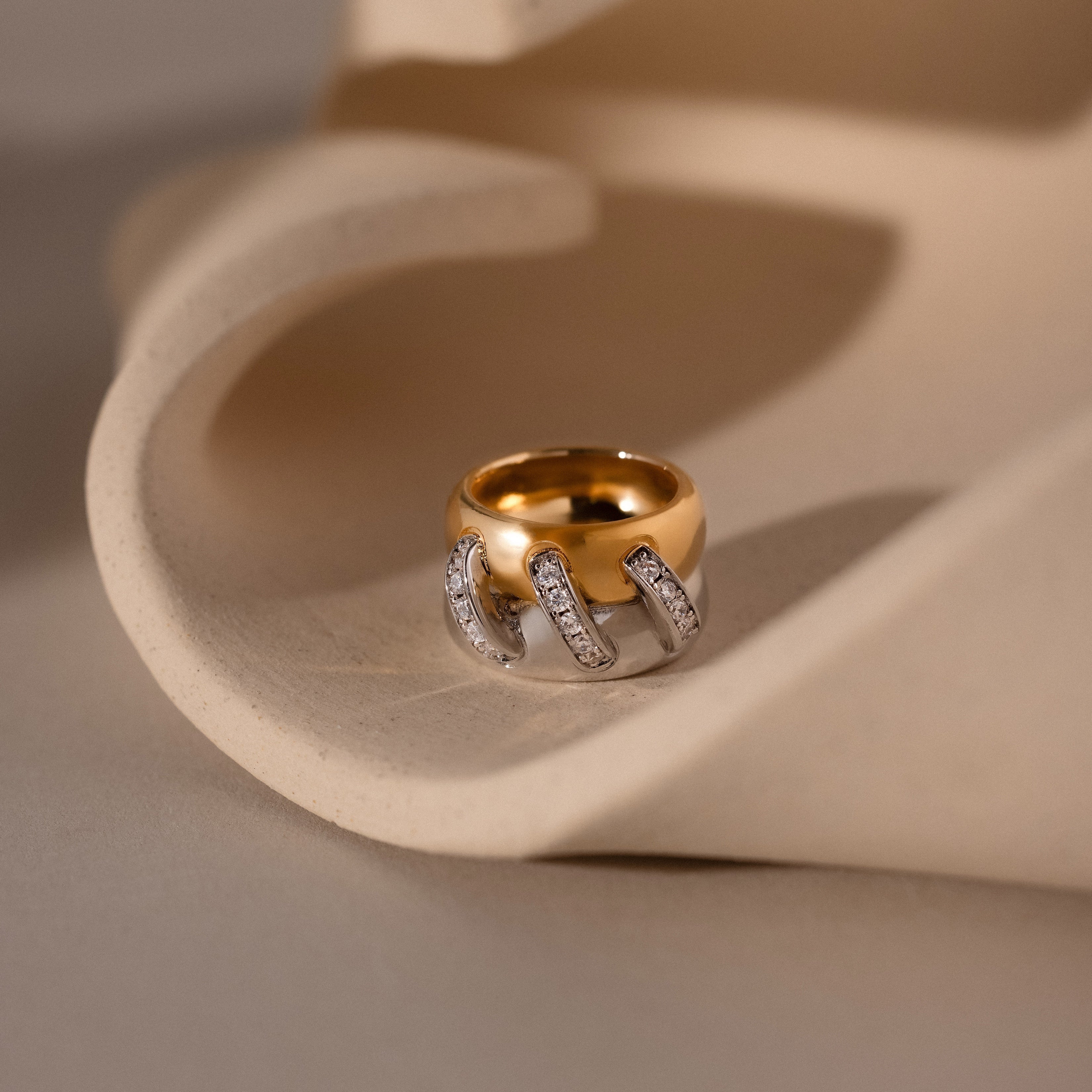 Sculpted Mixed Metal Link Ring