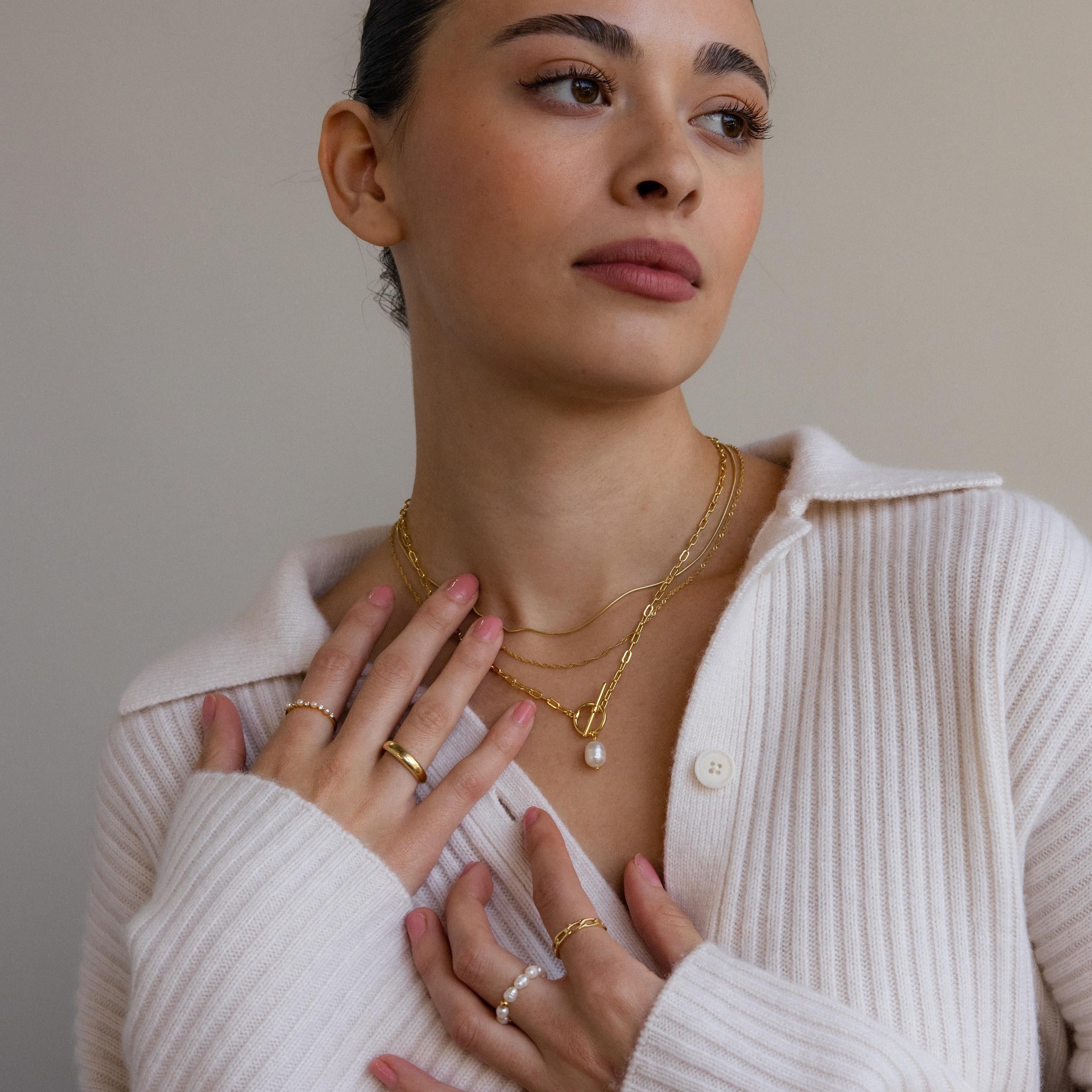 Paperclip Pearl Toggle Necklace