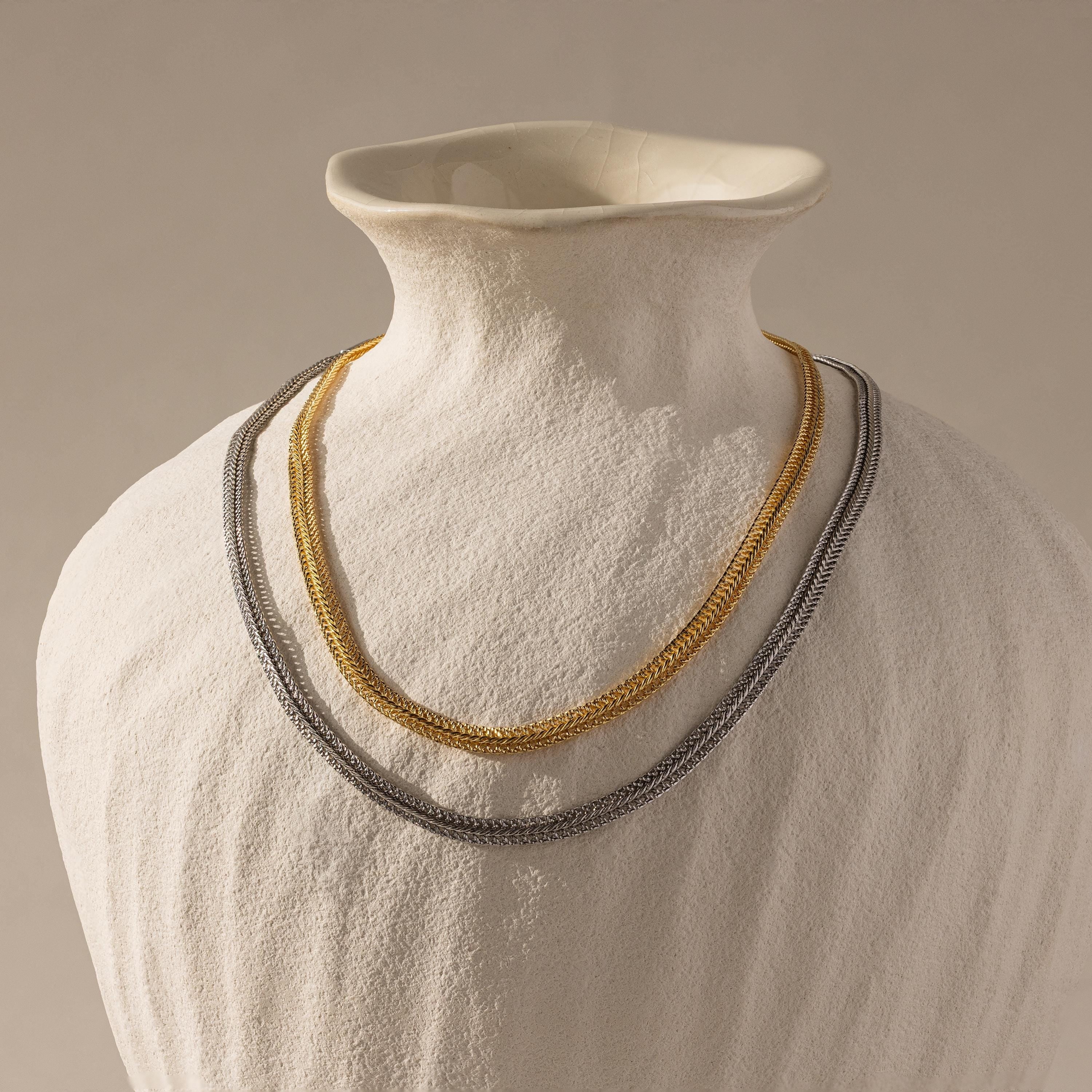 Thin Mesh Chain Necklace
