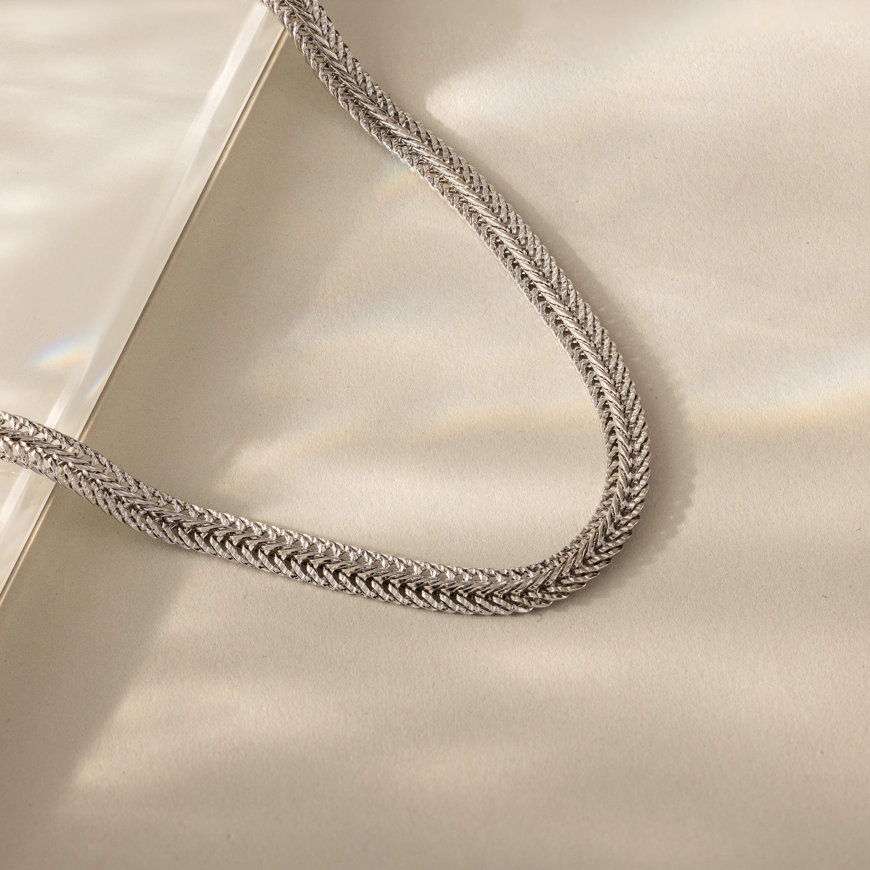 Thin Mesh Chain Necklace