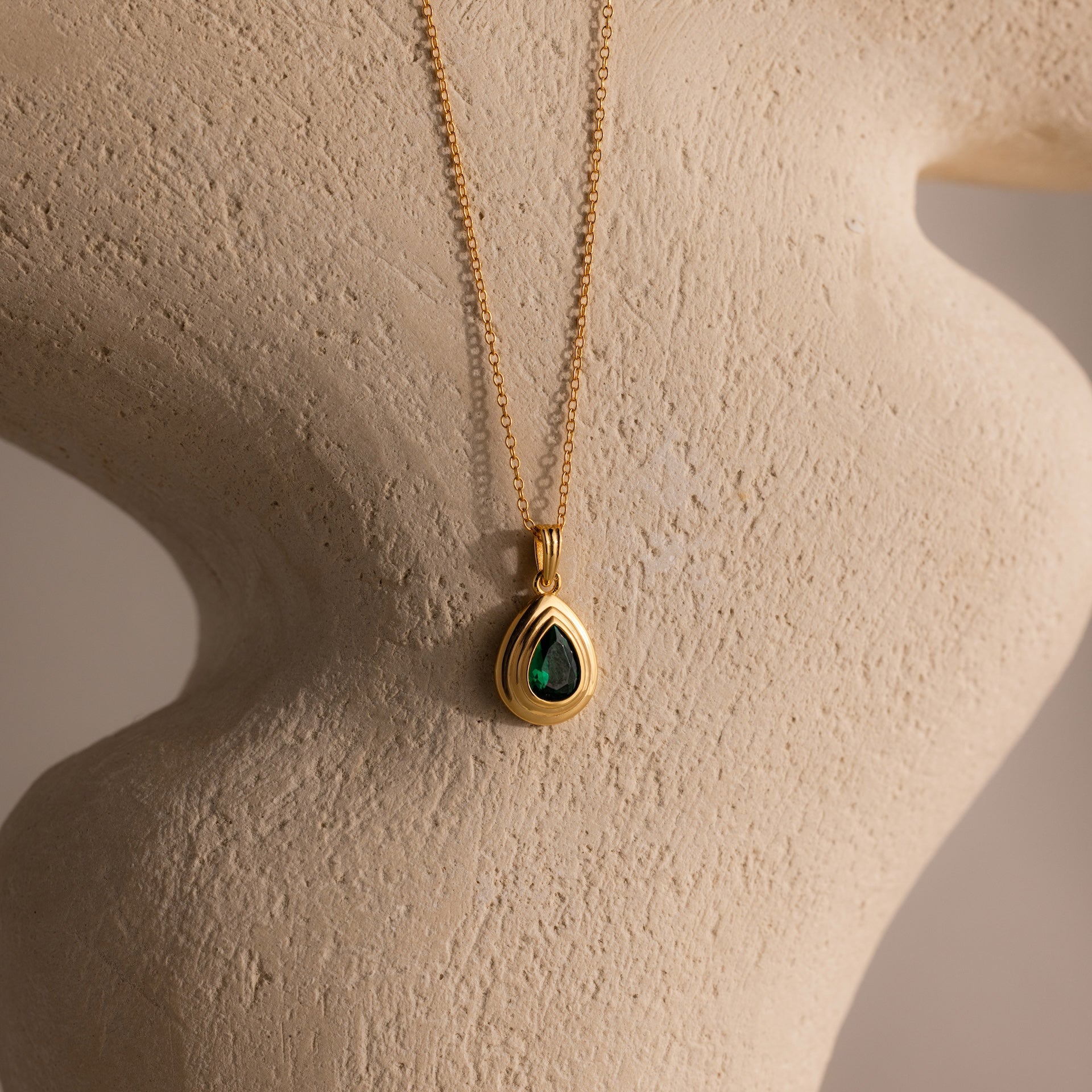 Ribbed Birthstone Pendant Necklace