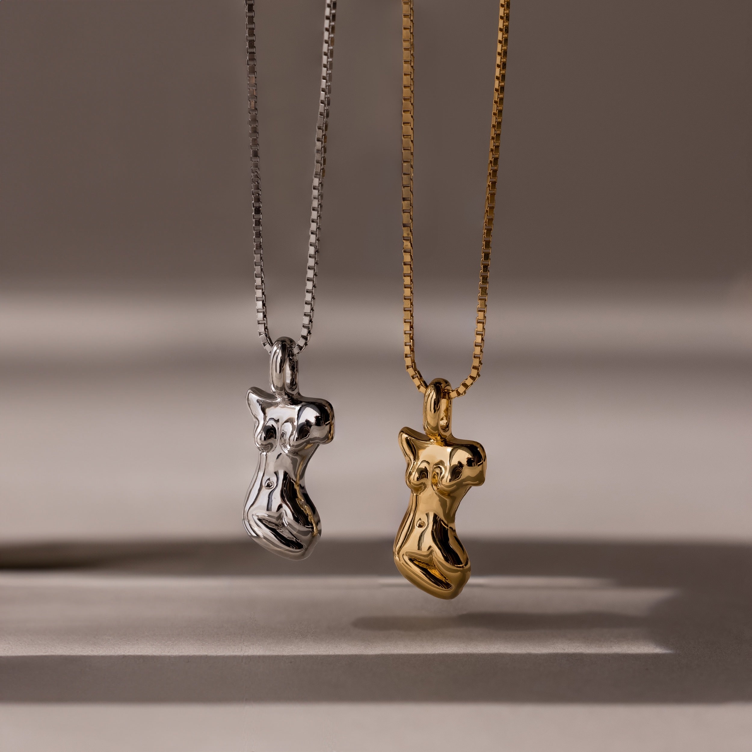 Kinn Body Necklace in Silver