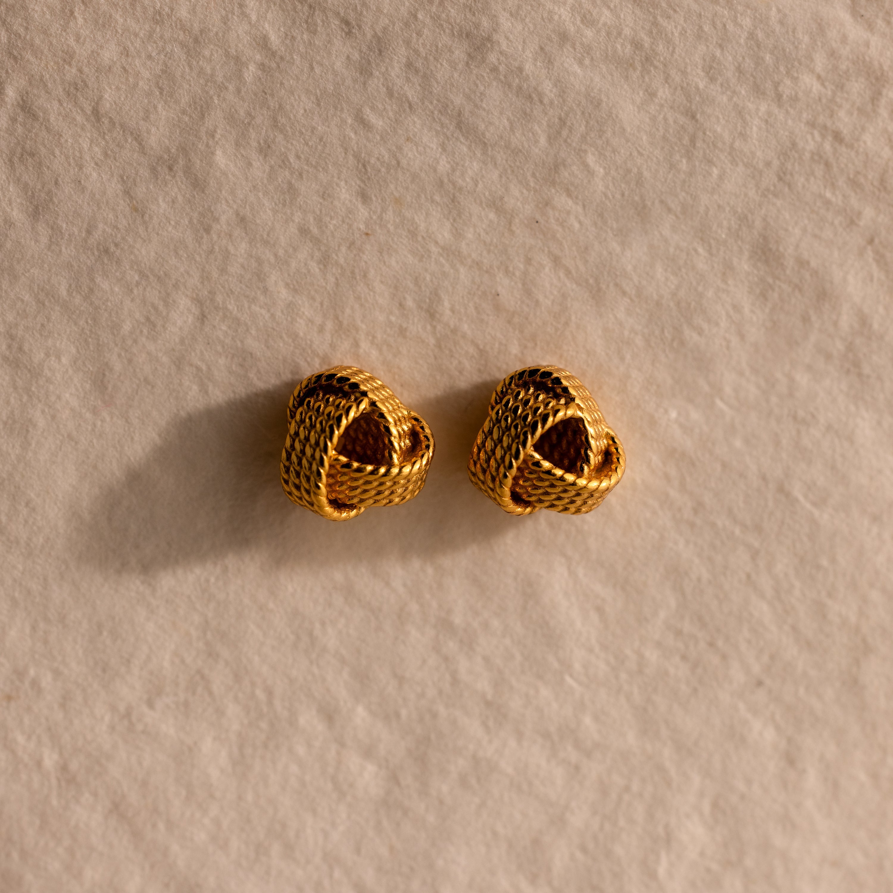 Rope Knot Studs