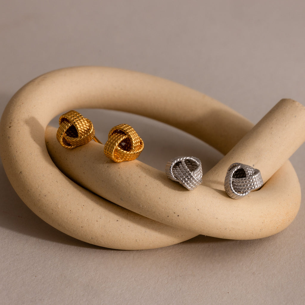 Rope Knot Studs