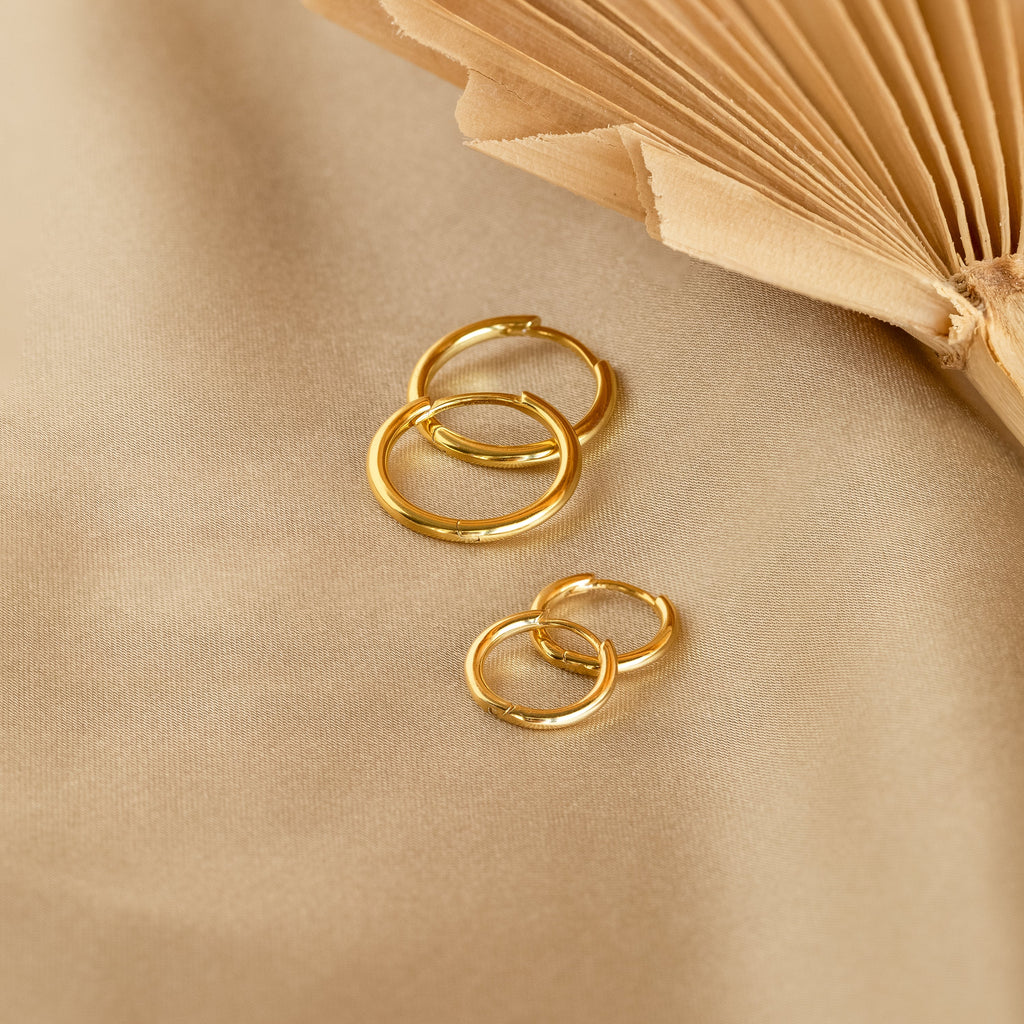 Medium Bold Hoops