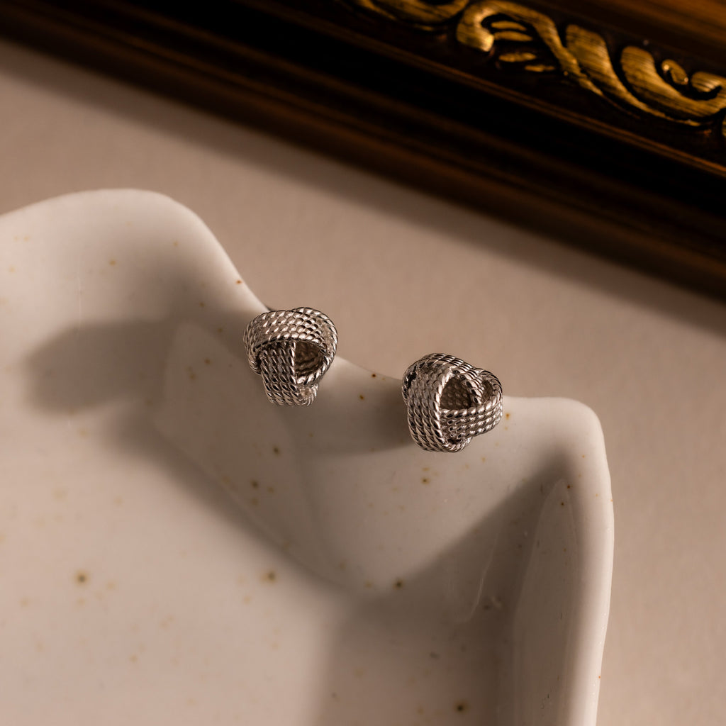 Rope Knot Studs